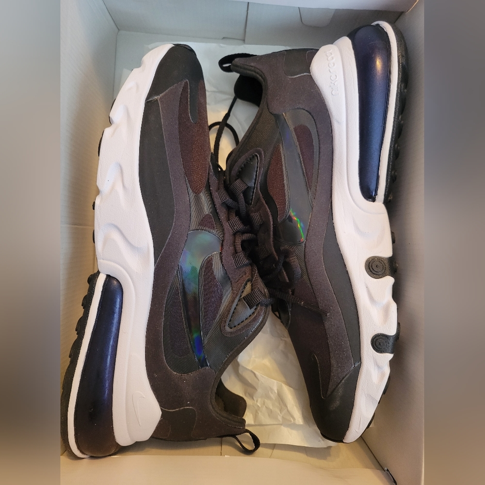 Nike Air Max 270 React